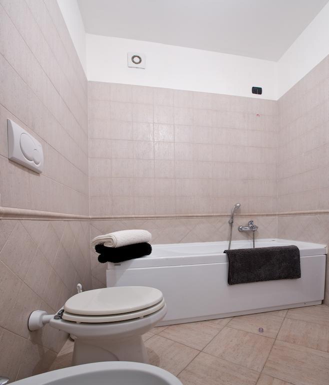 B&B Feel At Home Fiumicino Room photo